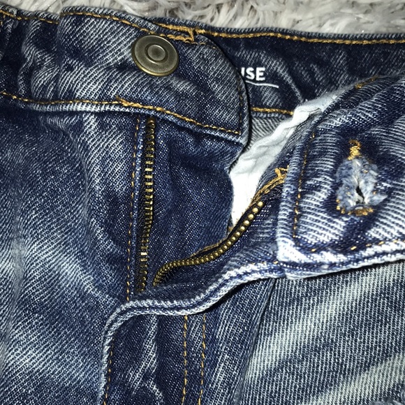 HIGHWAISTED JEAN SHORTS - Picture 2 of 5